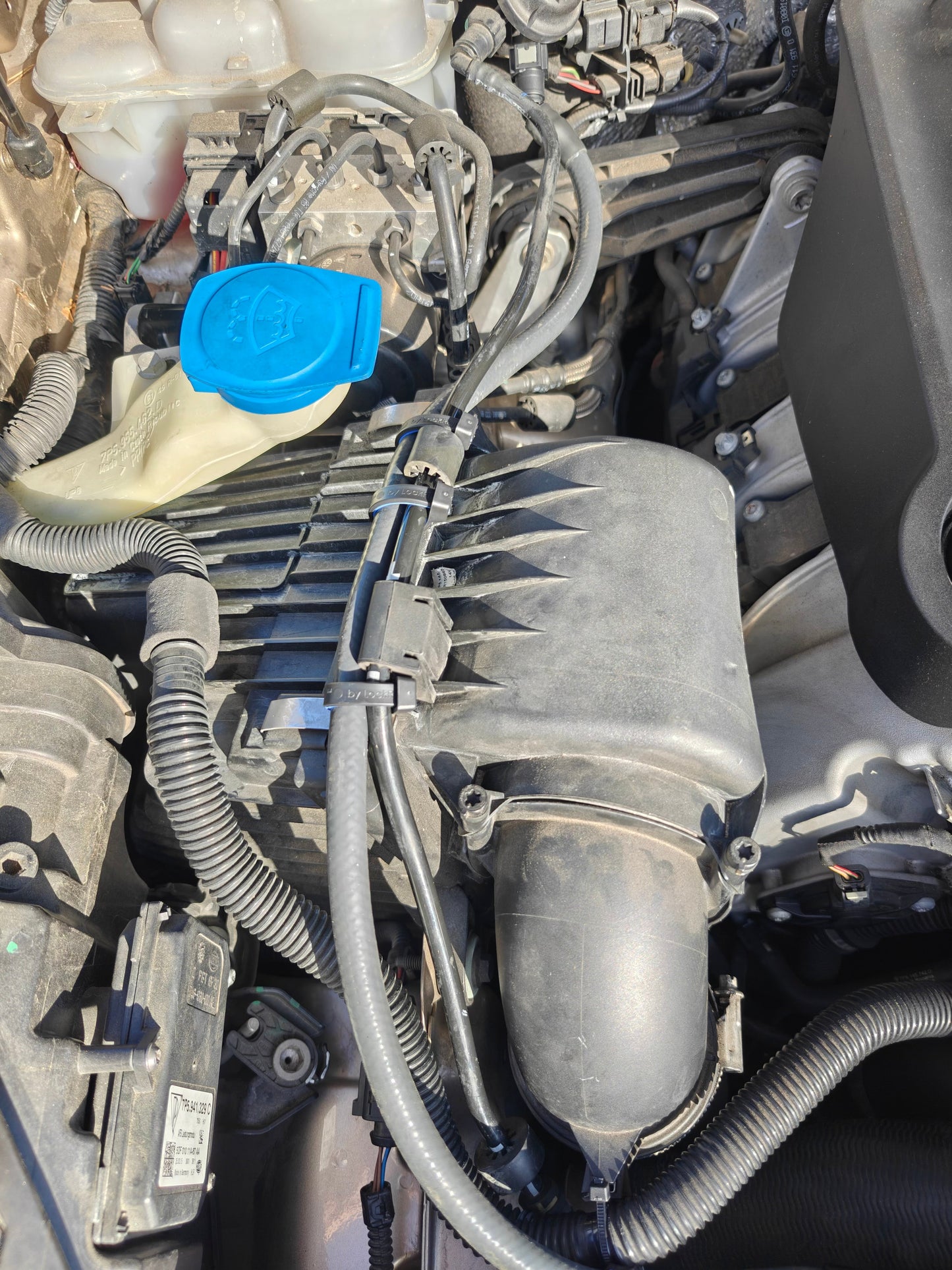 RADHAUS 958 CAYENNE Coolant Vent Line Bypass Kit (2015-2018 3.6 V6 CAYENNE S / CAYENNE GTS)