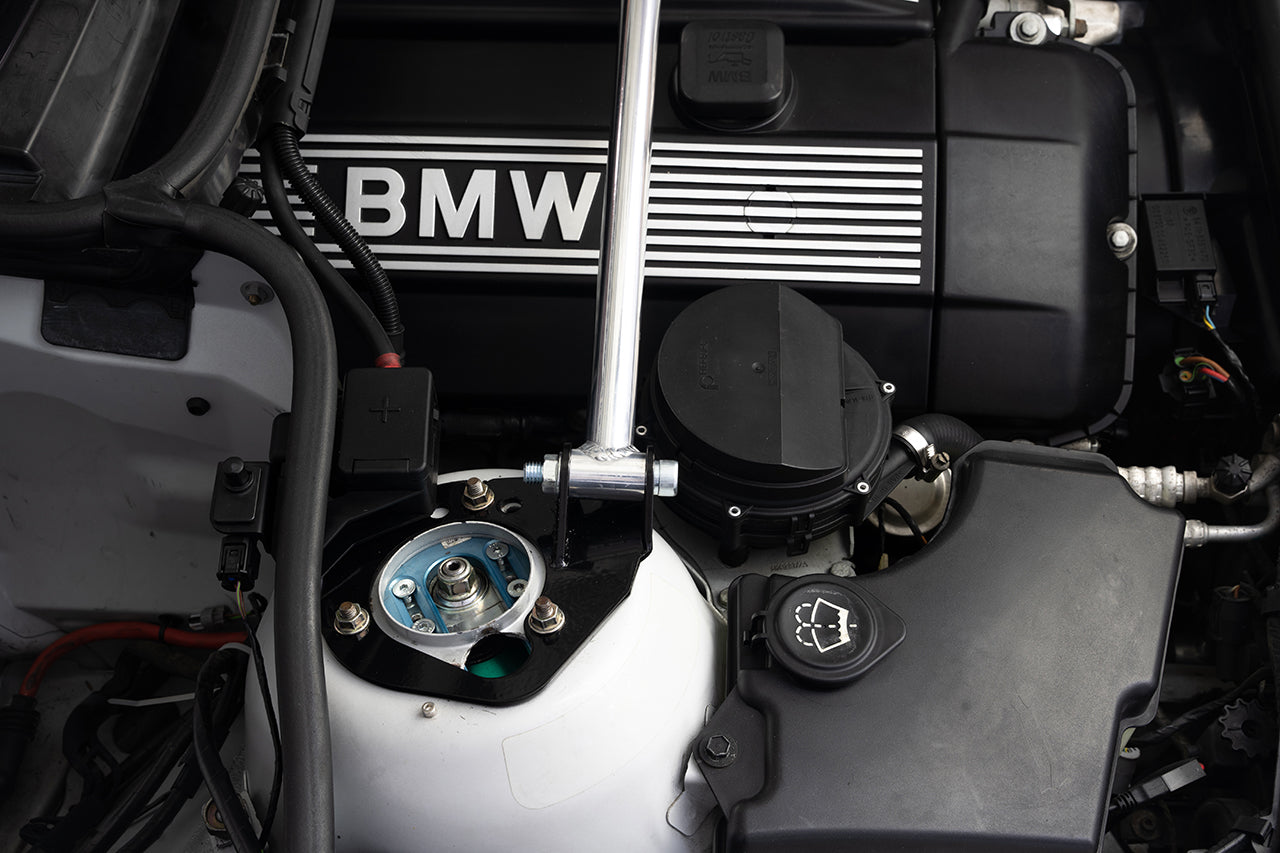 HPS Front Strut Bar 2002-2006 BMW 3-Series E46, 42-103