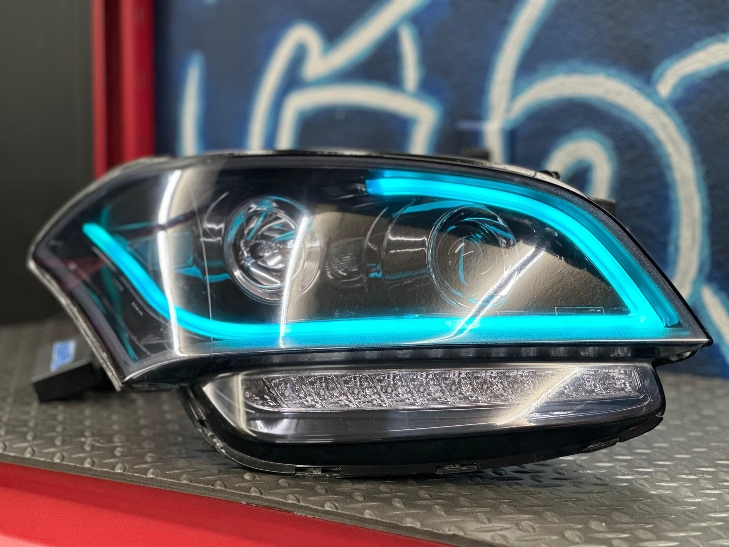2010-2011 Kia Soul Color Shifting Headlights