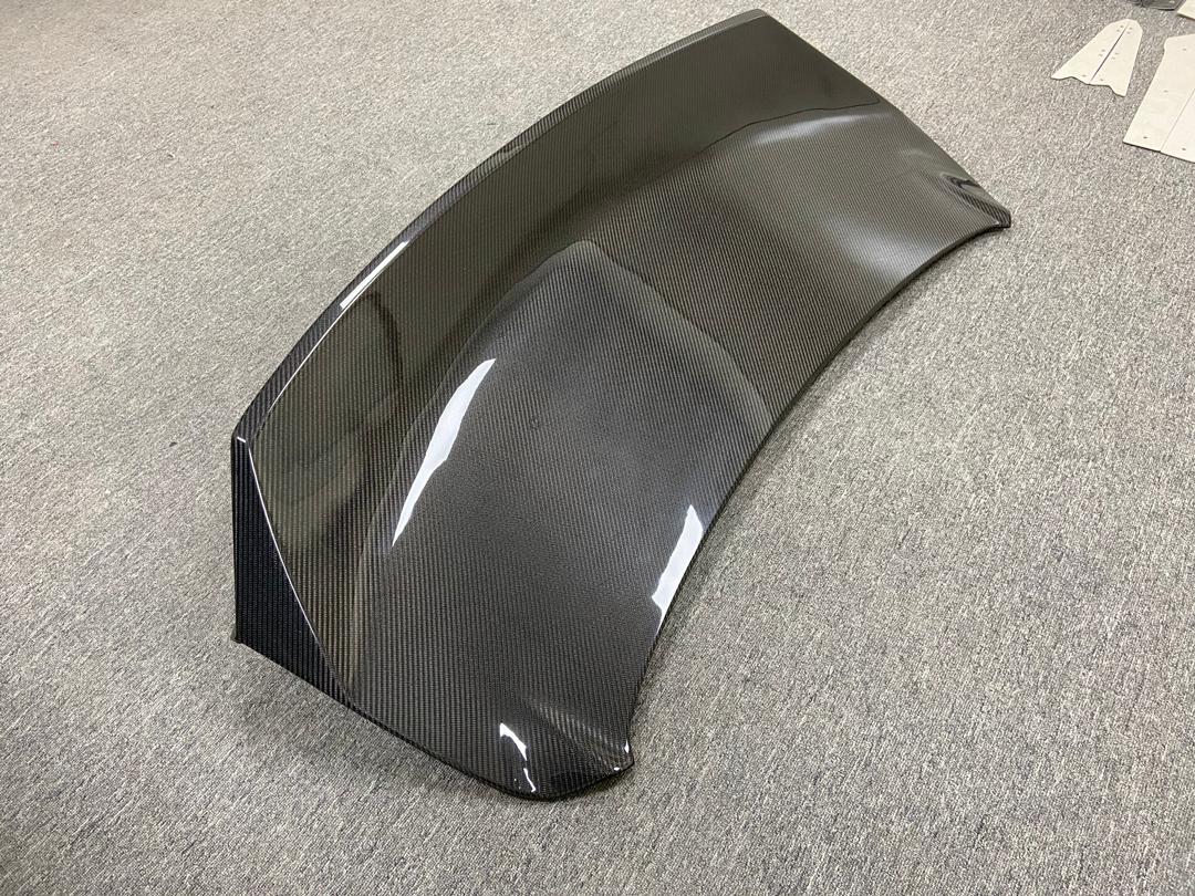 CAMARO 16-23 Carbon Fiber Trunk (With Ducktail Spoiler)