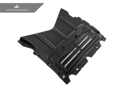 AutoTecknic Pre-Preg Carbon Oil Cooler Skit Plate - G90/ G99 M5