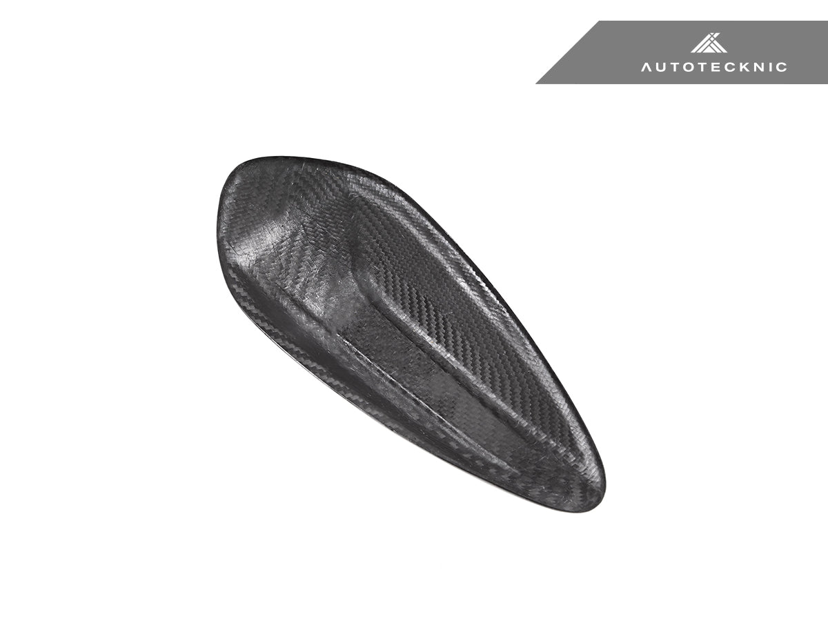 AutoTecknic Dry Carbon Roof Antenna Cover - G21 3-Series Touring LCI
