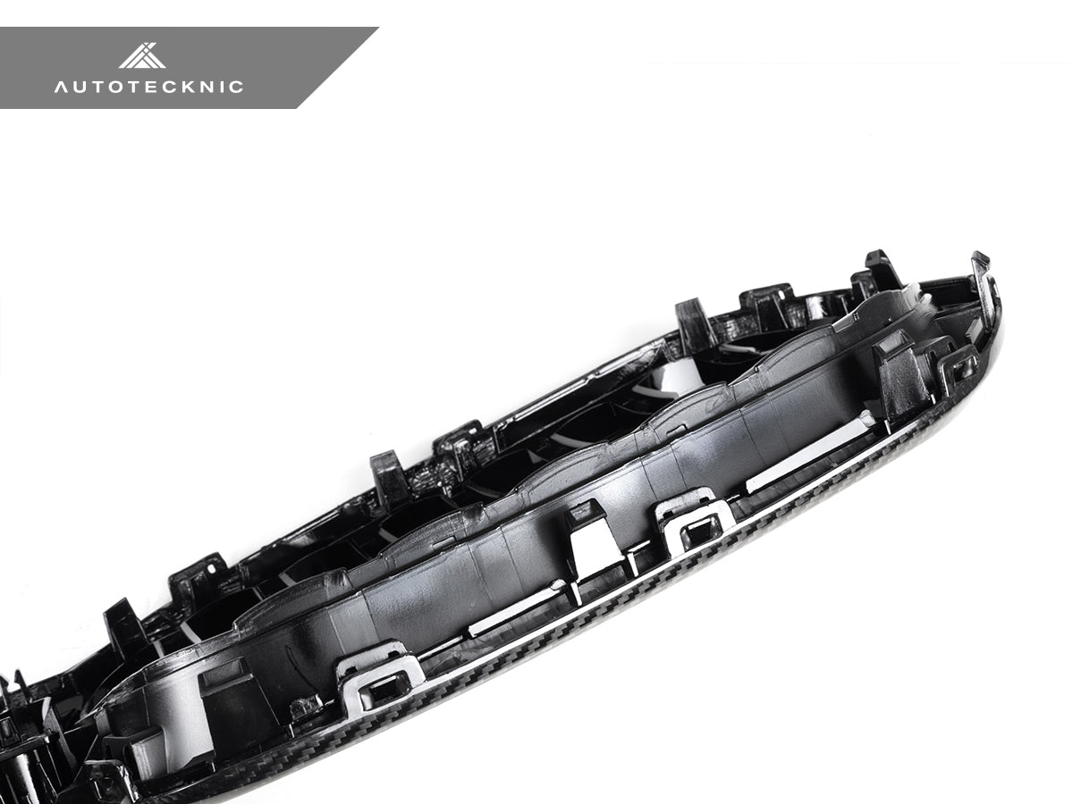 AutoTecknic Dry Carbon Fiber Front Grille - G05 X5 Pre-LCI
