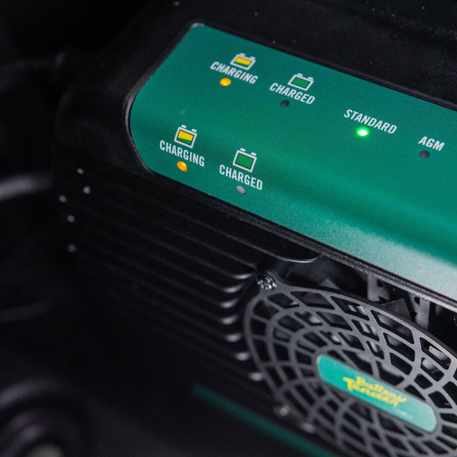 PowerPlus 36V 18 AMP Single Output On-Board Battery Charger and Maintainer