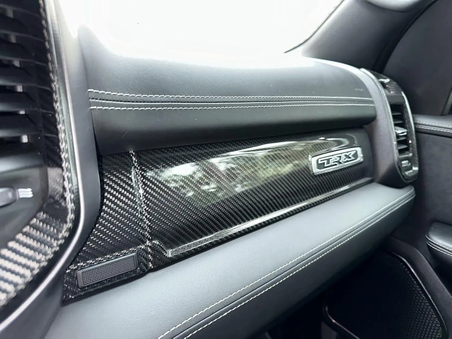 2019+ RAM 1500/TRX Passenger Side Dashboard Trim Hard Carbon Fiber Cover