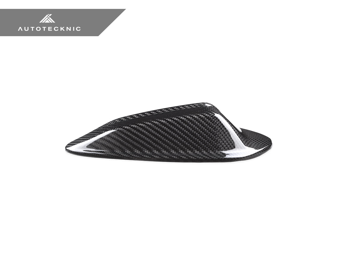 AutoTecknic Dry Carbon Roof Antenna Cover - G22 4-Series LCI