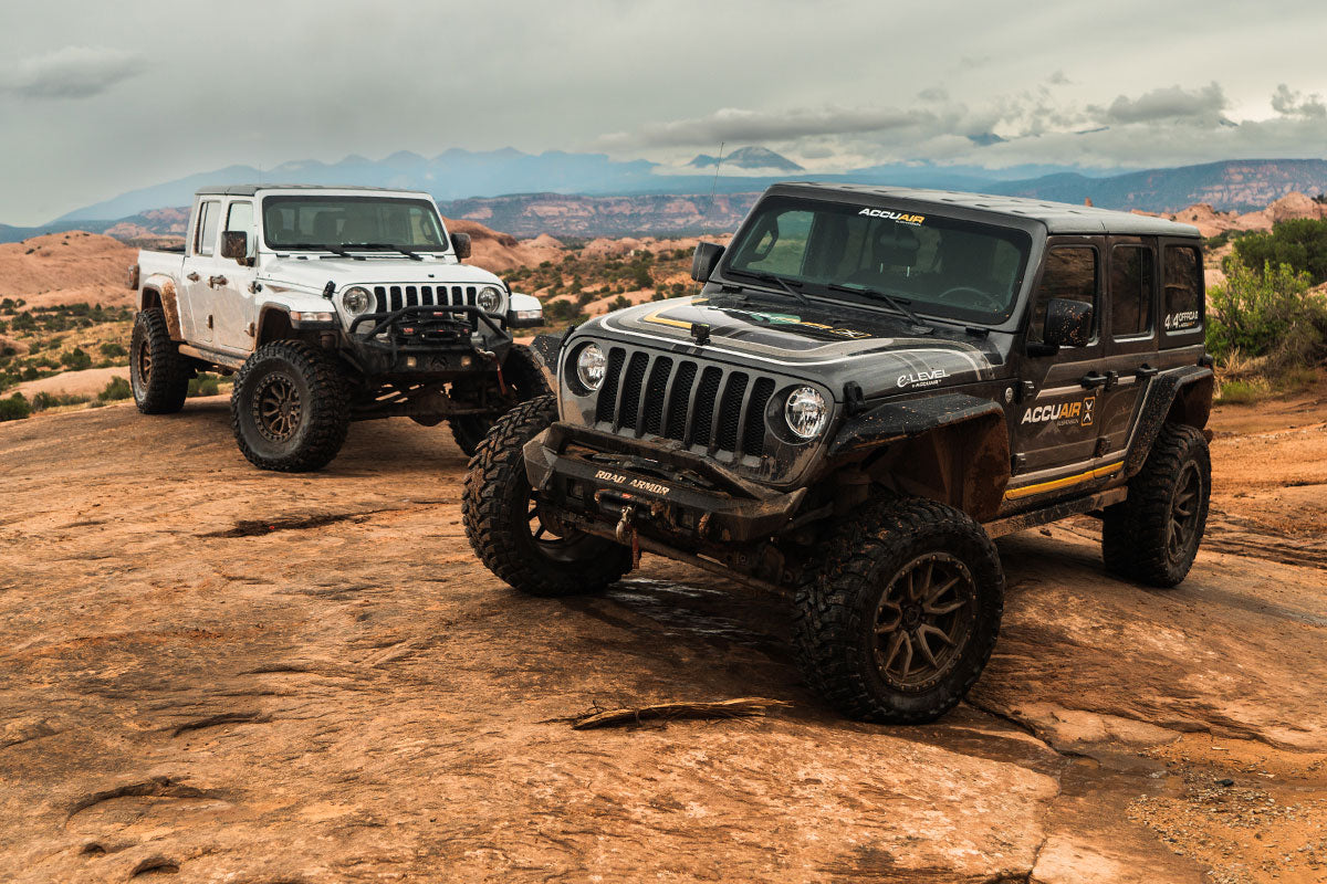 JEEP Wrangler 4xE/E-Torque/392 2018 - 2025 3.5" Upgraded Dynamic Lift Kit with Piggyback Shocks (not diesel compatible)
