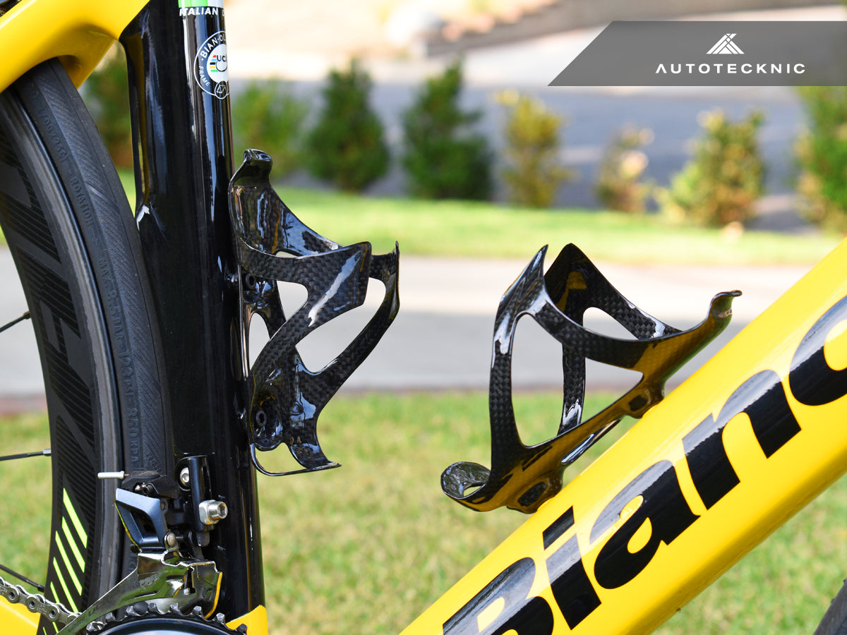 AutoTecknic Dry Carbon Fiber Water Bottle Cage