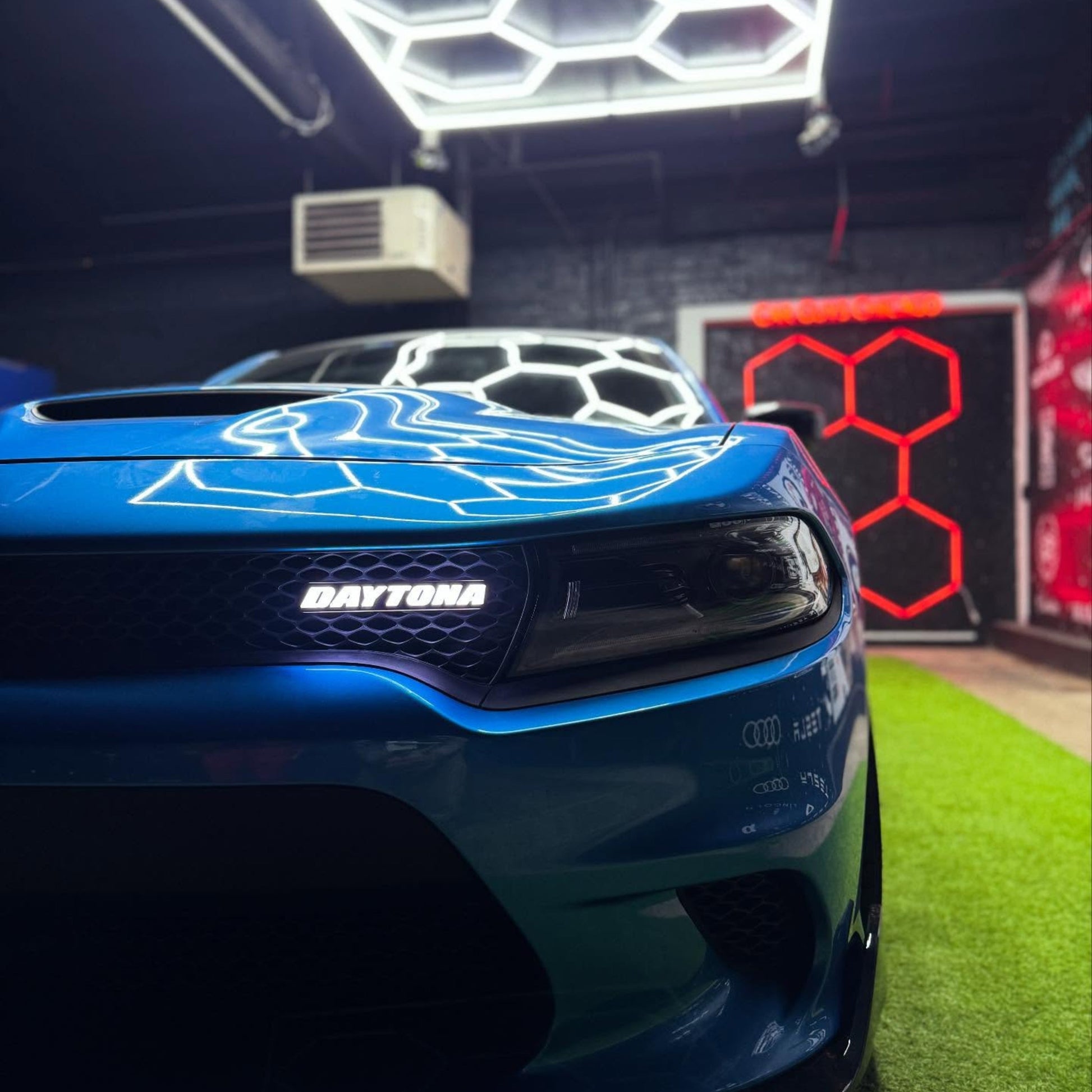 Daytona LED Badge: (Multicolor Flow)