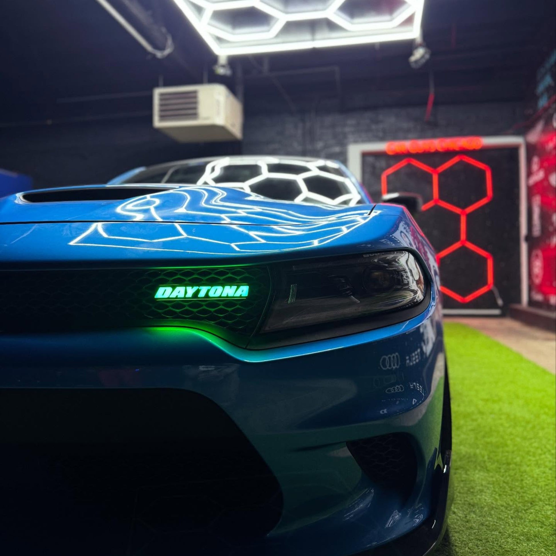 Daytona LED Badge: (Multicolor Flow)