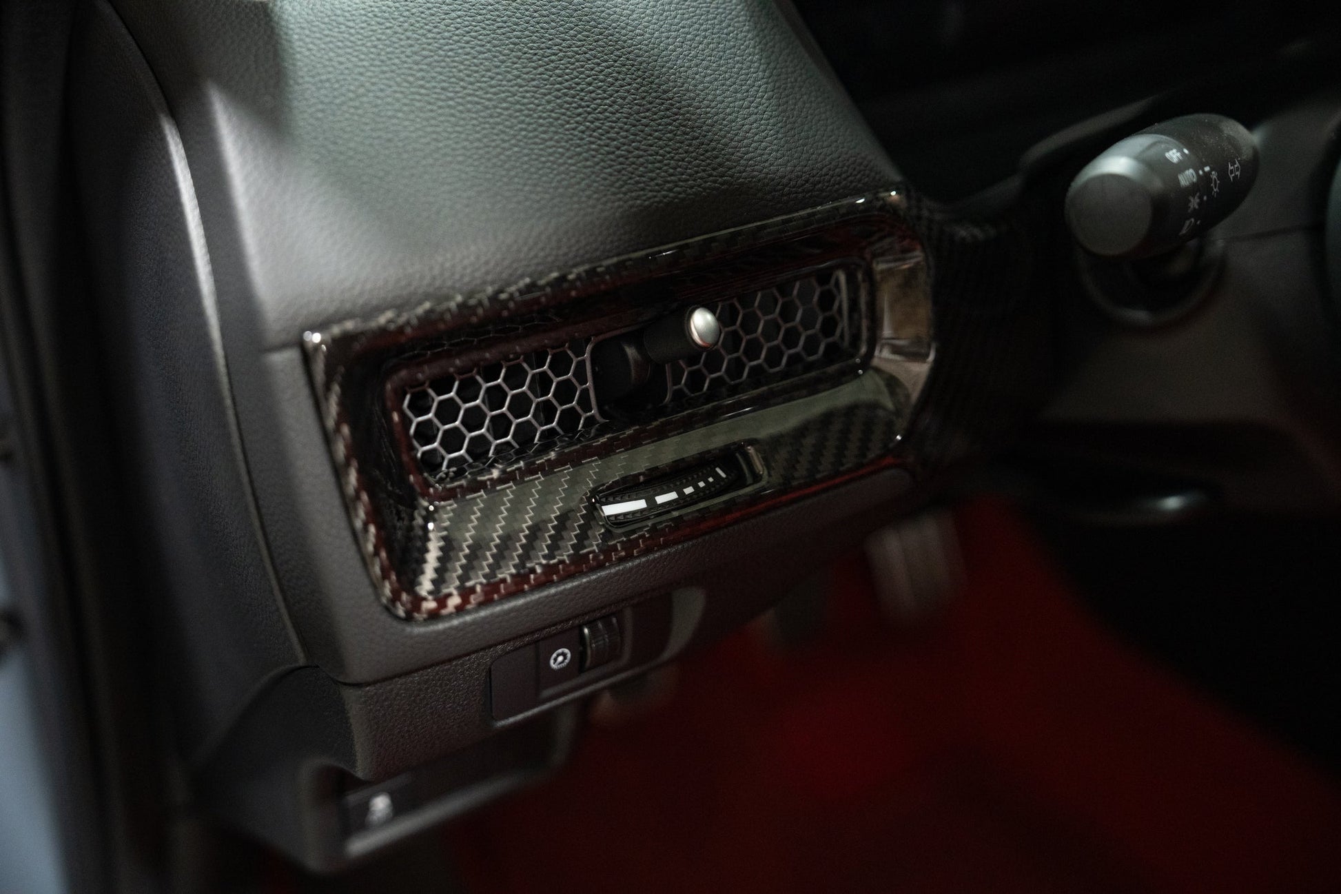 OLM LE Carbon Fiber Interior Dash Cover (2pc) - 2022+ FL Honda Civic / FL5 Type R
