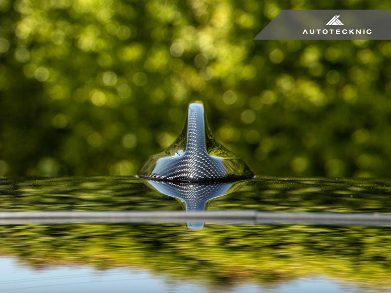 AutoTecknic Dry Carbon Roof Antenna Cover - F40 1-Series | F44 2-Series Gran Coupe