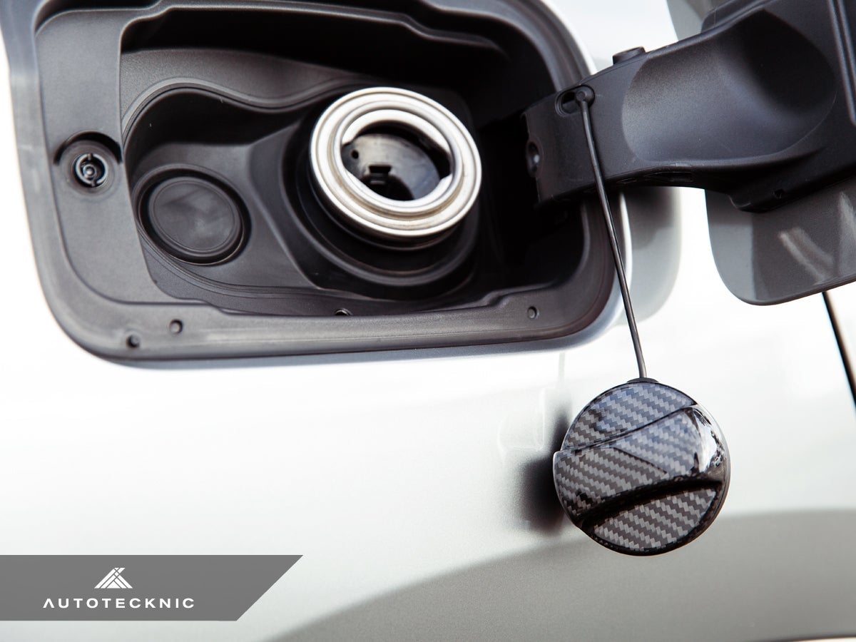 AutoTecknic Dry Carbon Competition Fuel Cap Cover - BMW E46 M3 | 3-Series