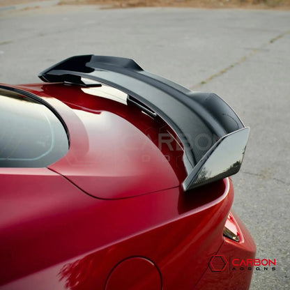 Dark Horse-Style Carbon Fiber Rear Spoiler with Integrated Gurney Flap for 2024+ Ford Mustang
