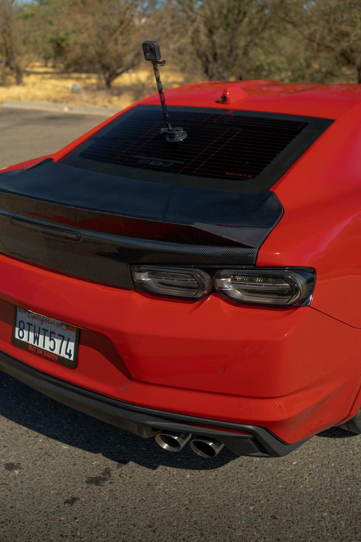 CAMARO 16-23 Carbon Fiber Trunk (With Ducktail Spoiler)