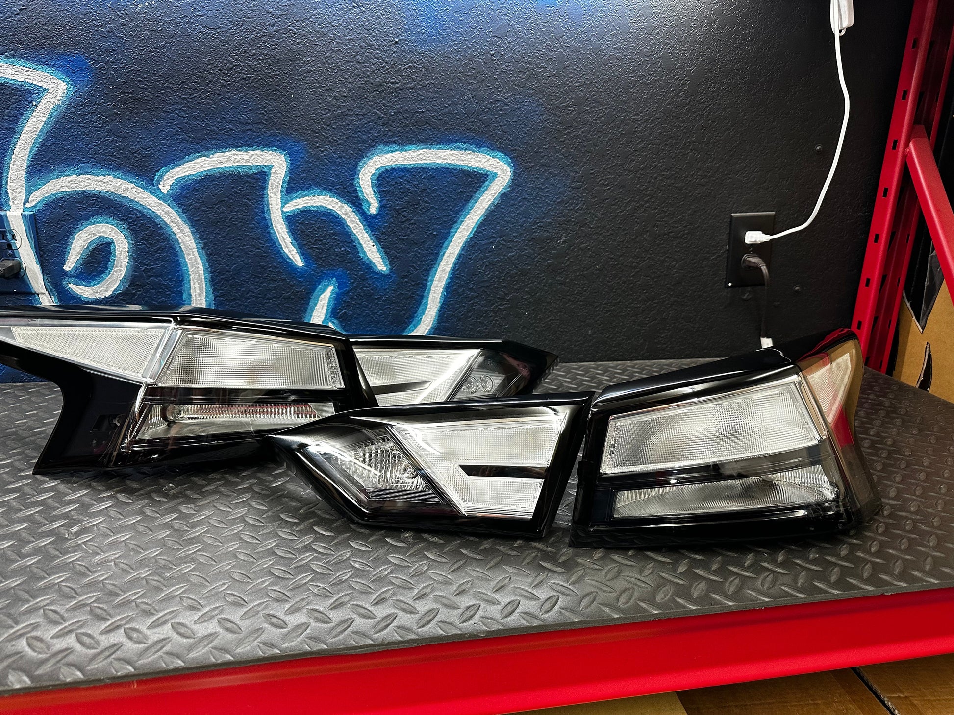 NTXGLOW clear tail lights (19 - 24 Nissan Altima)