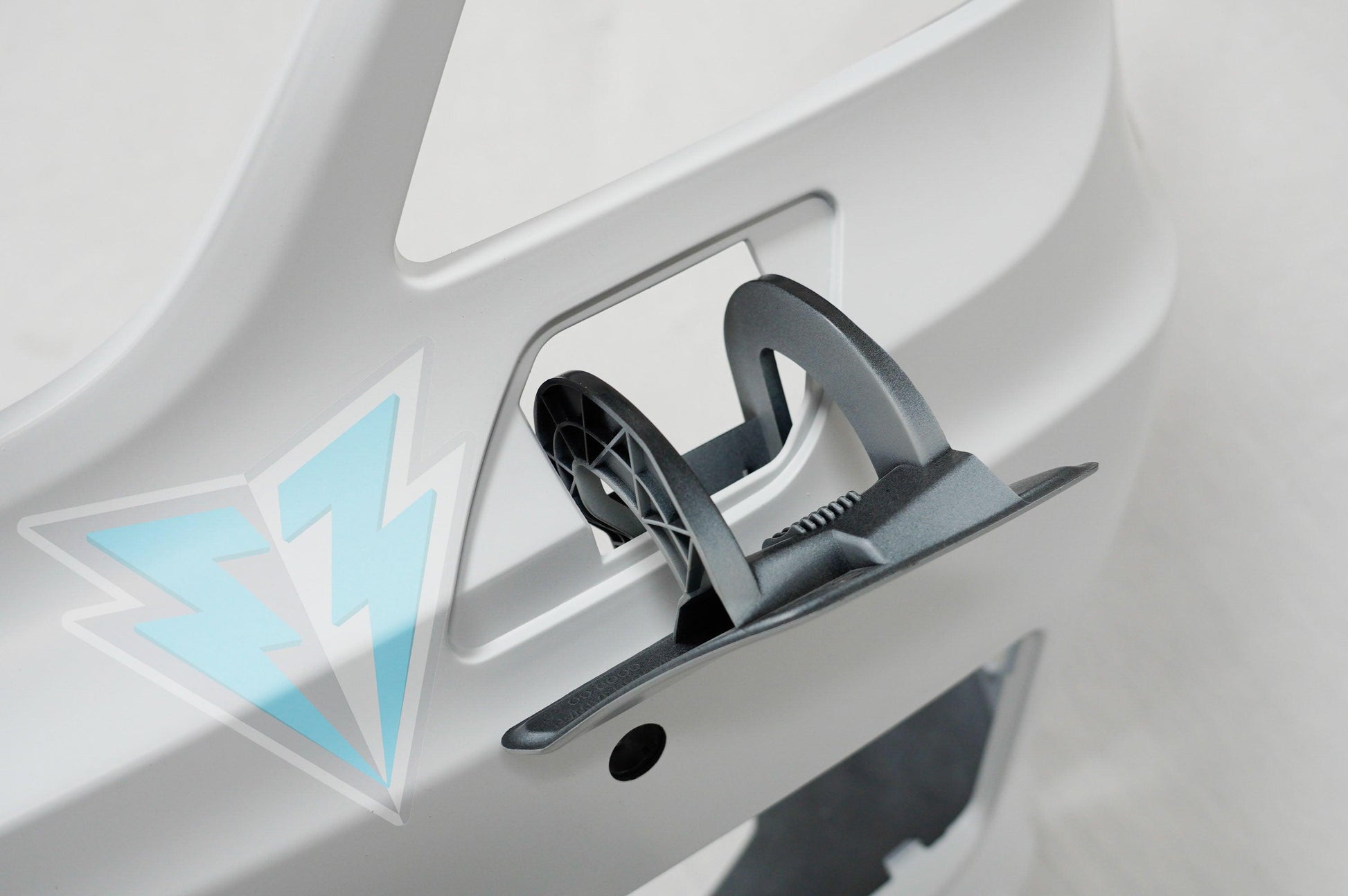 2010-2013 Mercedes Benz (W212) Pre-Facelift E63 AMG Style Front Bumper Conversion Kit (DRL Included)