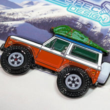 ZSPEC Collector Lapel / Hat Pin - Bronco 4WD Holiday Edition