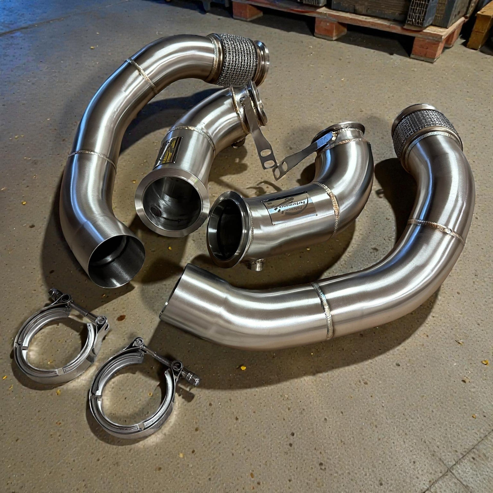 Racing Downpipes For BMW F90 M5 & F91, F92, F93 BMW M8