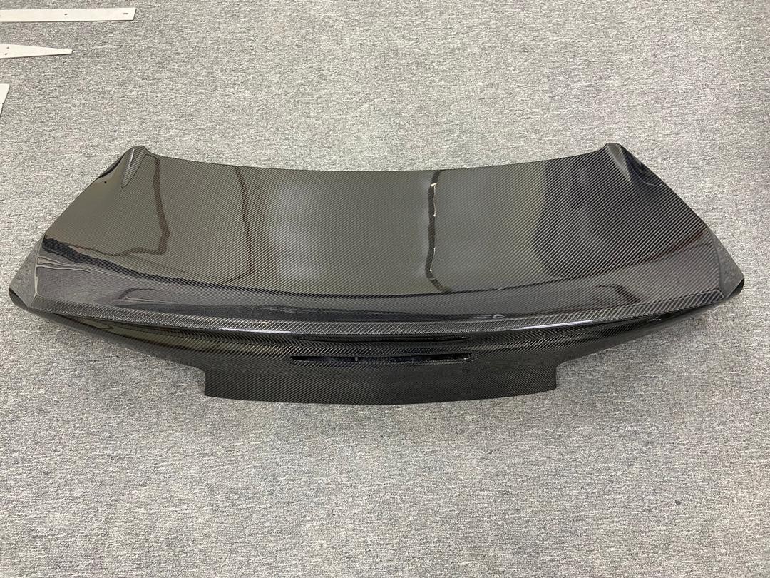 CAMARO 16-23 Carbon Fiber Trunk (With Ducktail Spoiler)