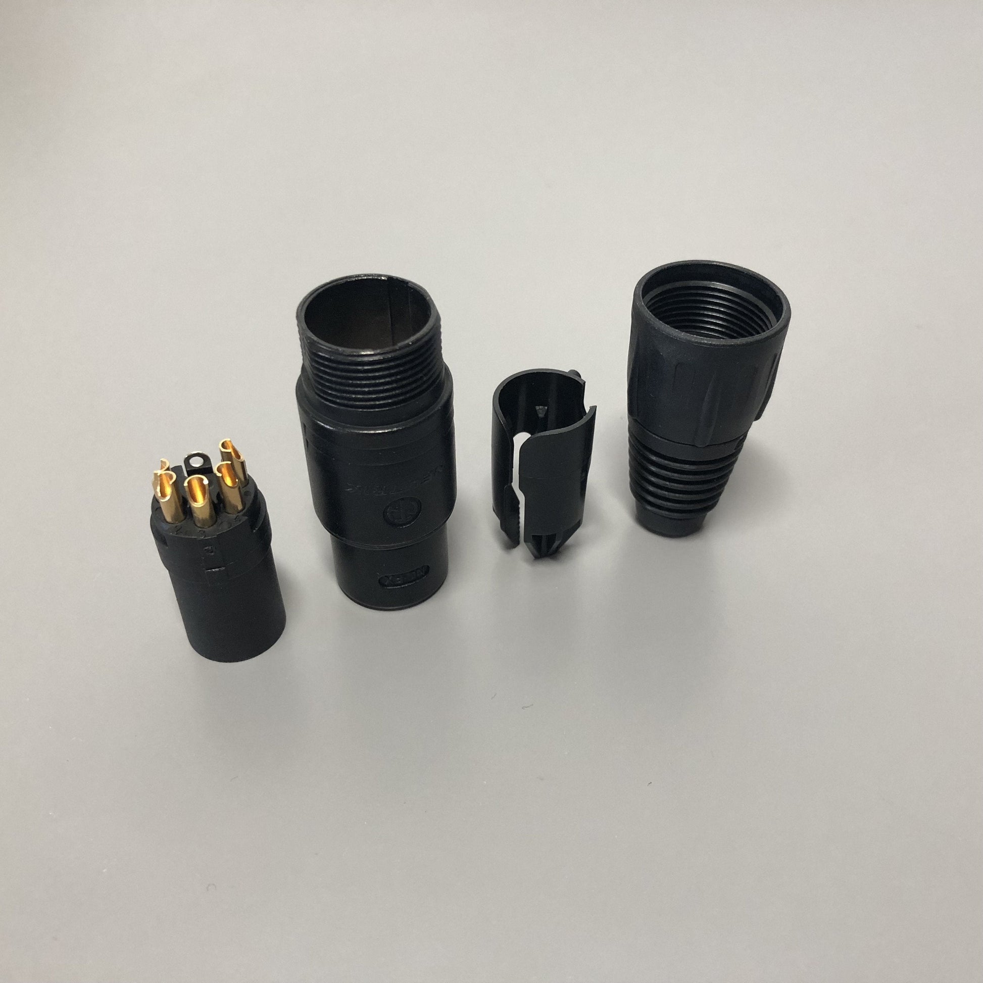 MoTeC 5-Pin In-Line CAN Connector for UTC