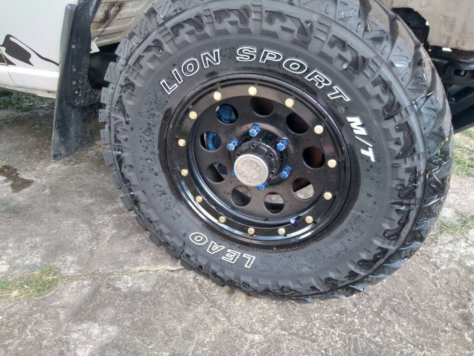 Simulated Bead Lock Hubcap Rings - 15" Black