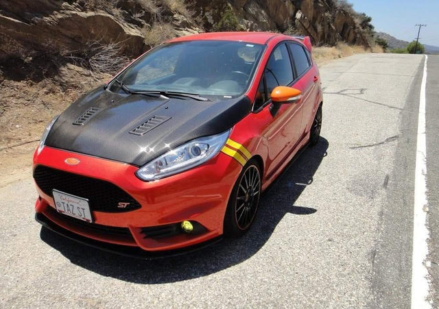 Seibon RS-Style Carbon Fiber Hood | 2014-2018 Ford Fiesta (HD14FDFI-RS)