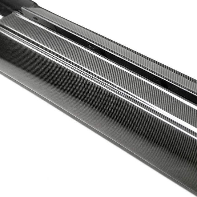 Seibon OEM-Style Carbon Fiber Side Skirts | 2009-2016 Nissan GT-R R35 (SS0910NSGTR-OE)