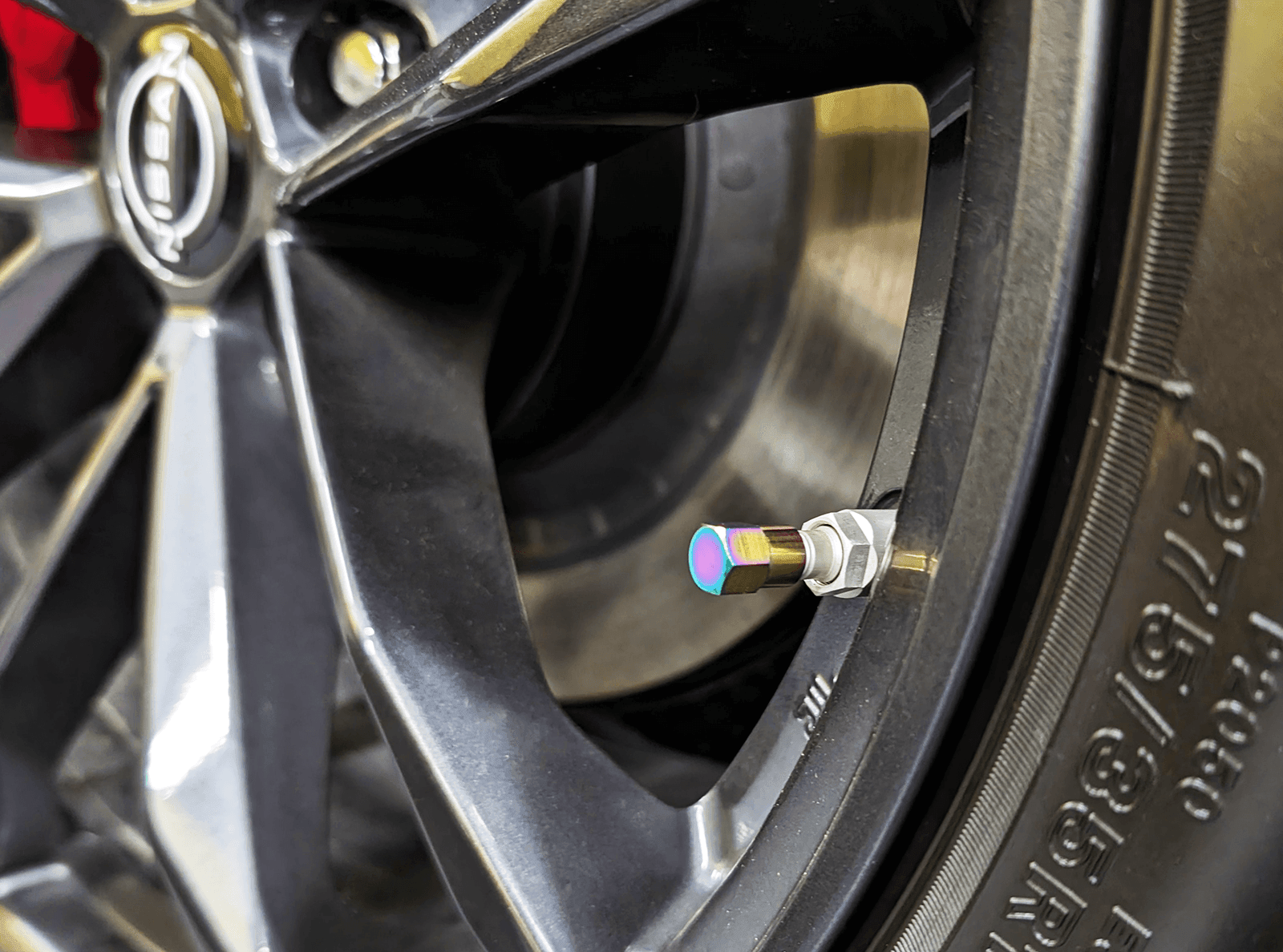 Titanium Tire Cap Set, Universal for Valve Stem Caps on Cars & Bikes, Grade-5 Titanium