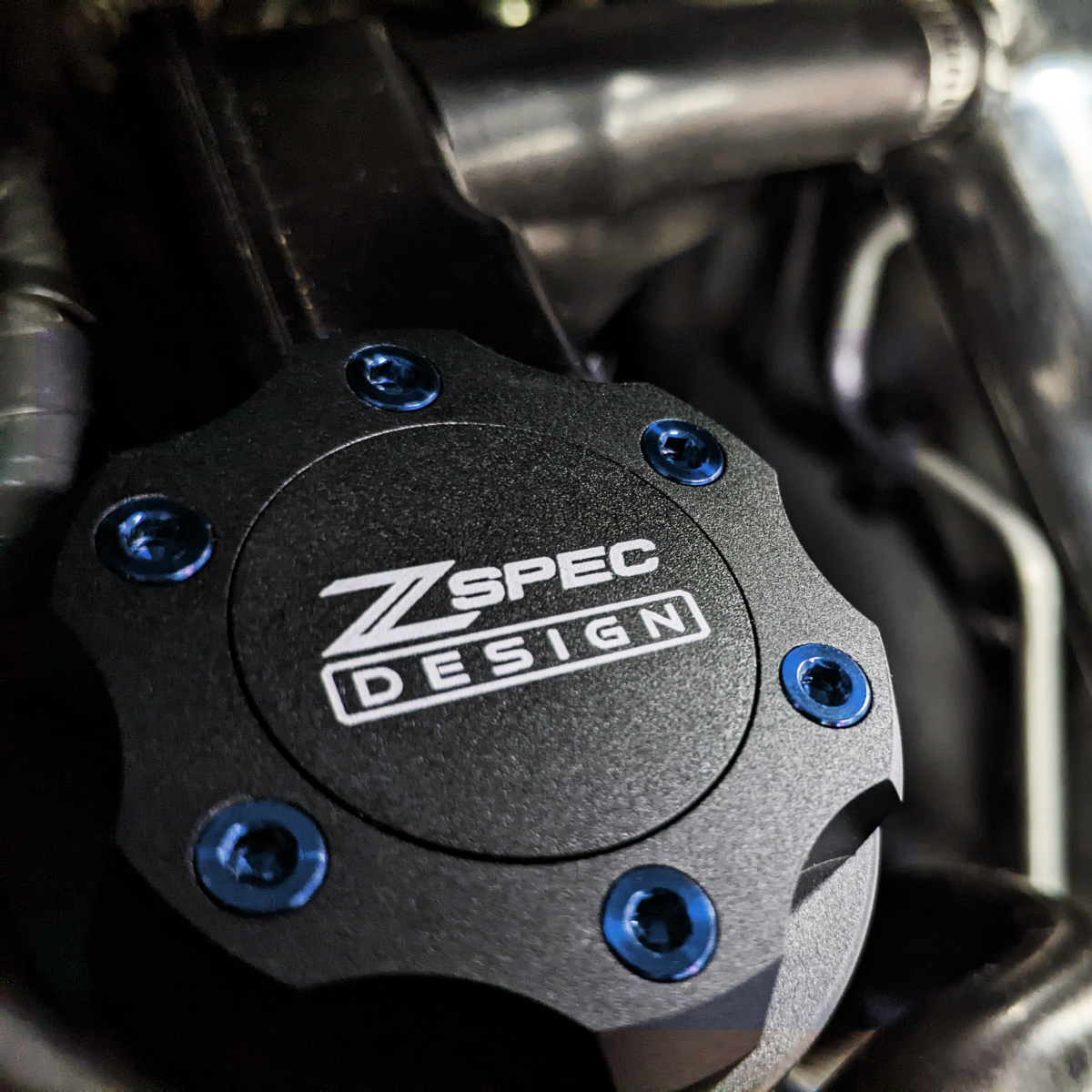 ZSPEC Billet Oil Filler Cap for Nissan/Infiniti/Datsun, Black Cap w/ Titanium Accent