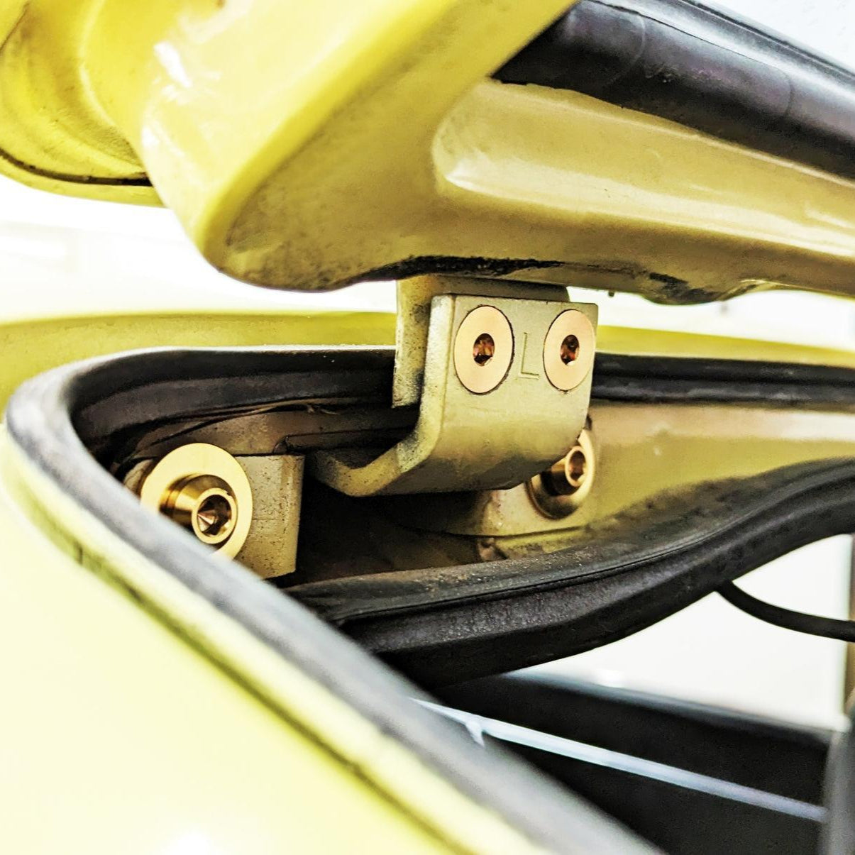 ZSPEC Dress Up Bolts® Fastener Kit, Trunk/Hatch-Area for Datsun 240/260/280z S30, Titanium