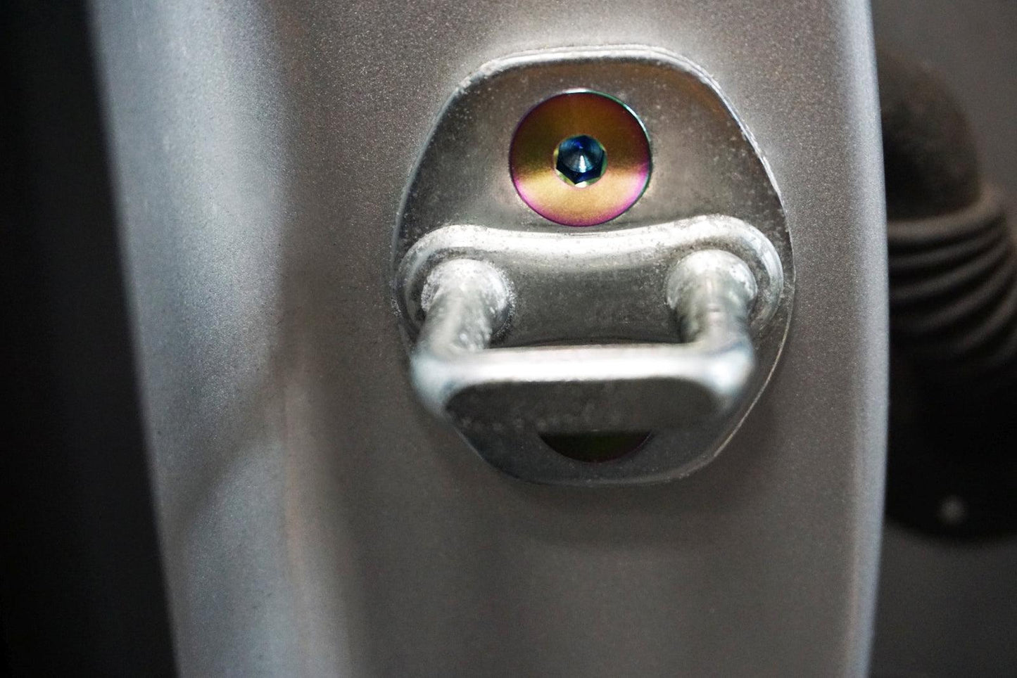 ZSPEC Dress Up Bolts® Fastener Kit for '17-18 Hyundai Elantra Door-Jams Area, Titanium