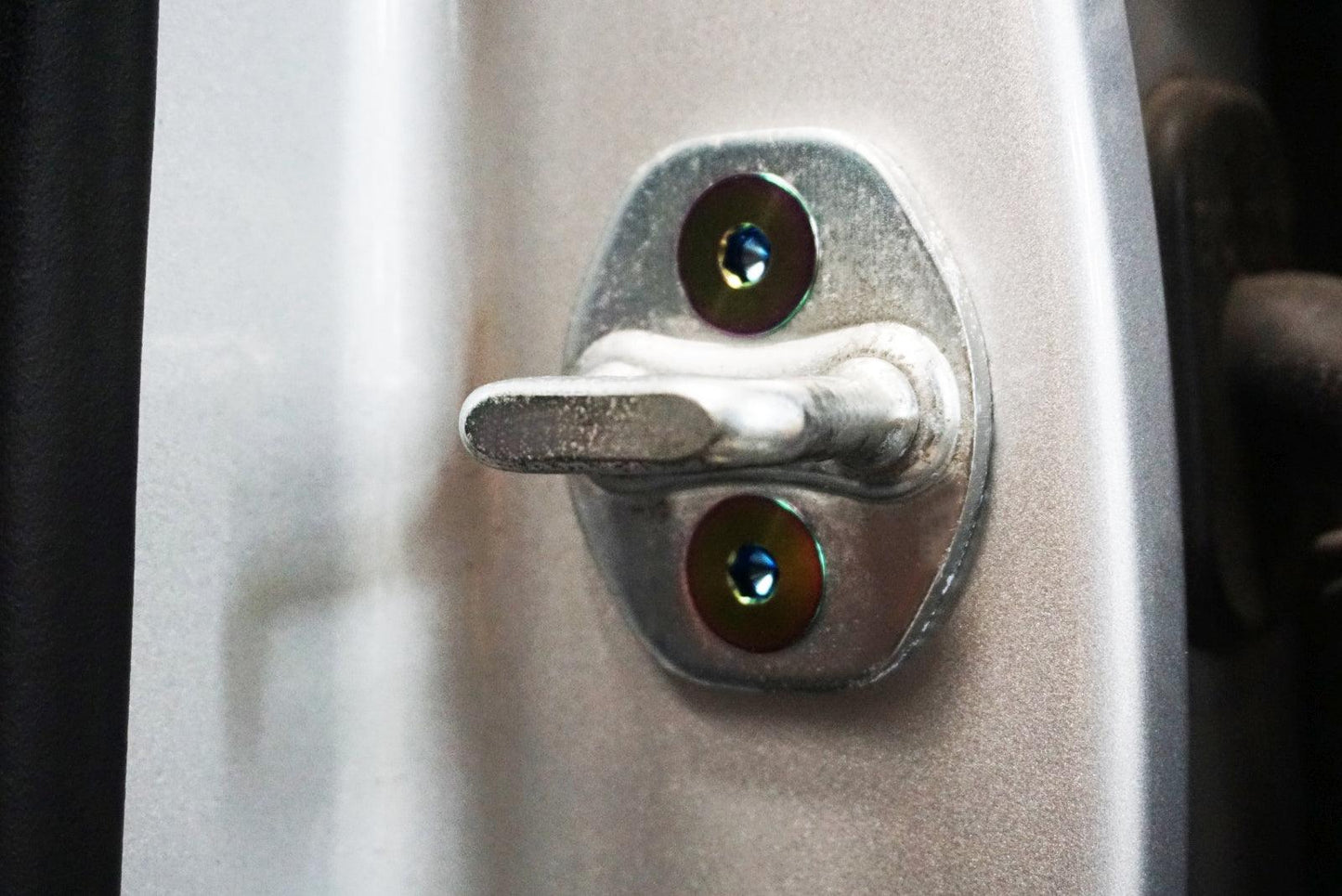 ZSPEC Dress Up Bolts® Fastener Kit for '17-18 Hyundai Elantra Door-Jams Area, Titanium